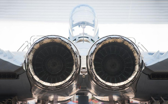 殼牌390渦輪機油能為APU啟動提供可靠性嗎？